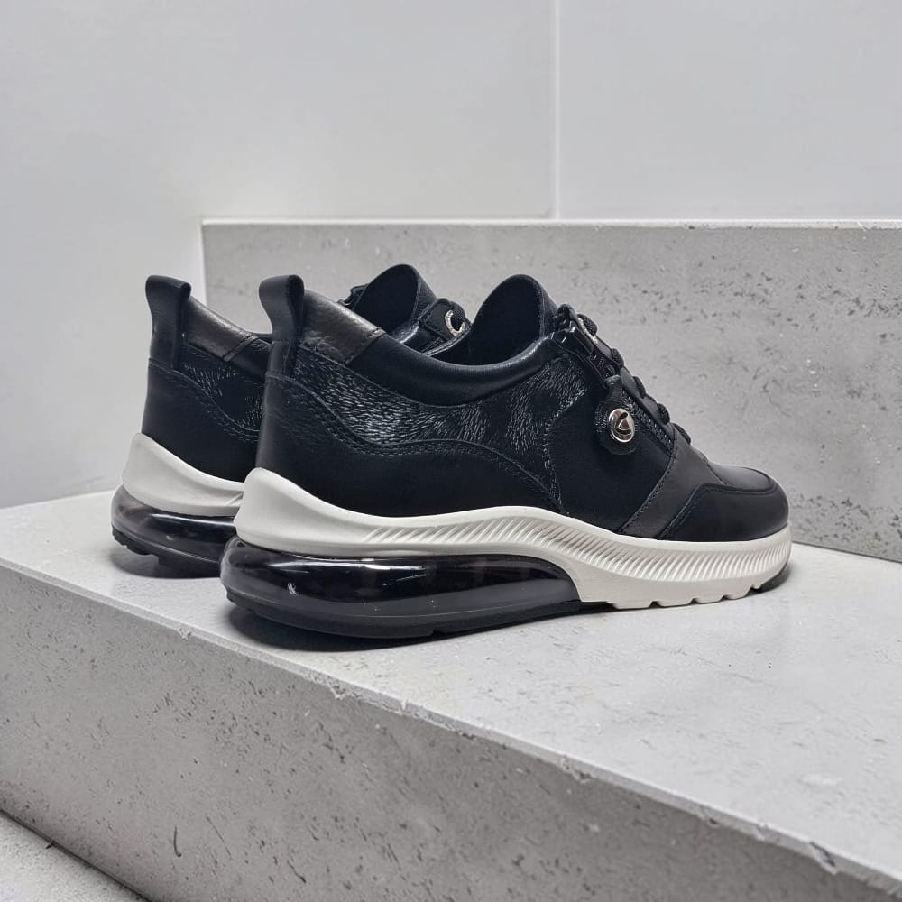 Zapatilla UME