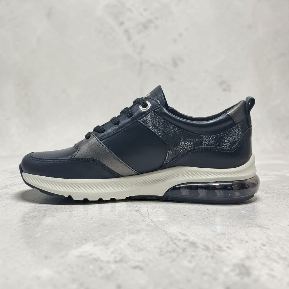Zapatilla UME