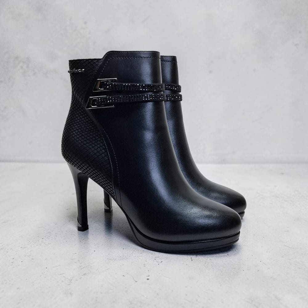 Bota DUNNA